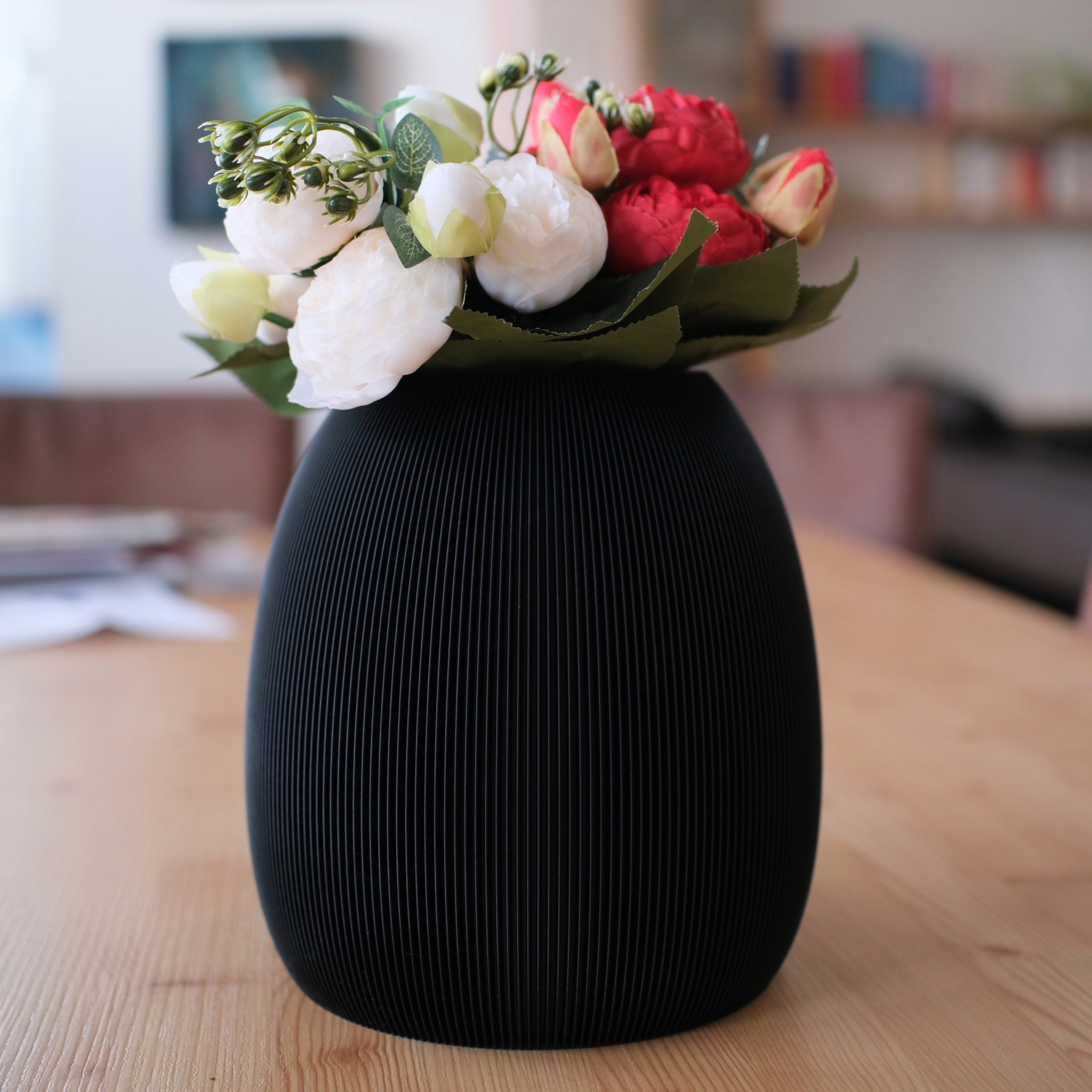 Selora Vase