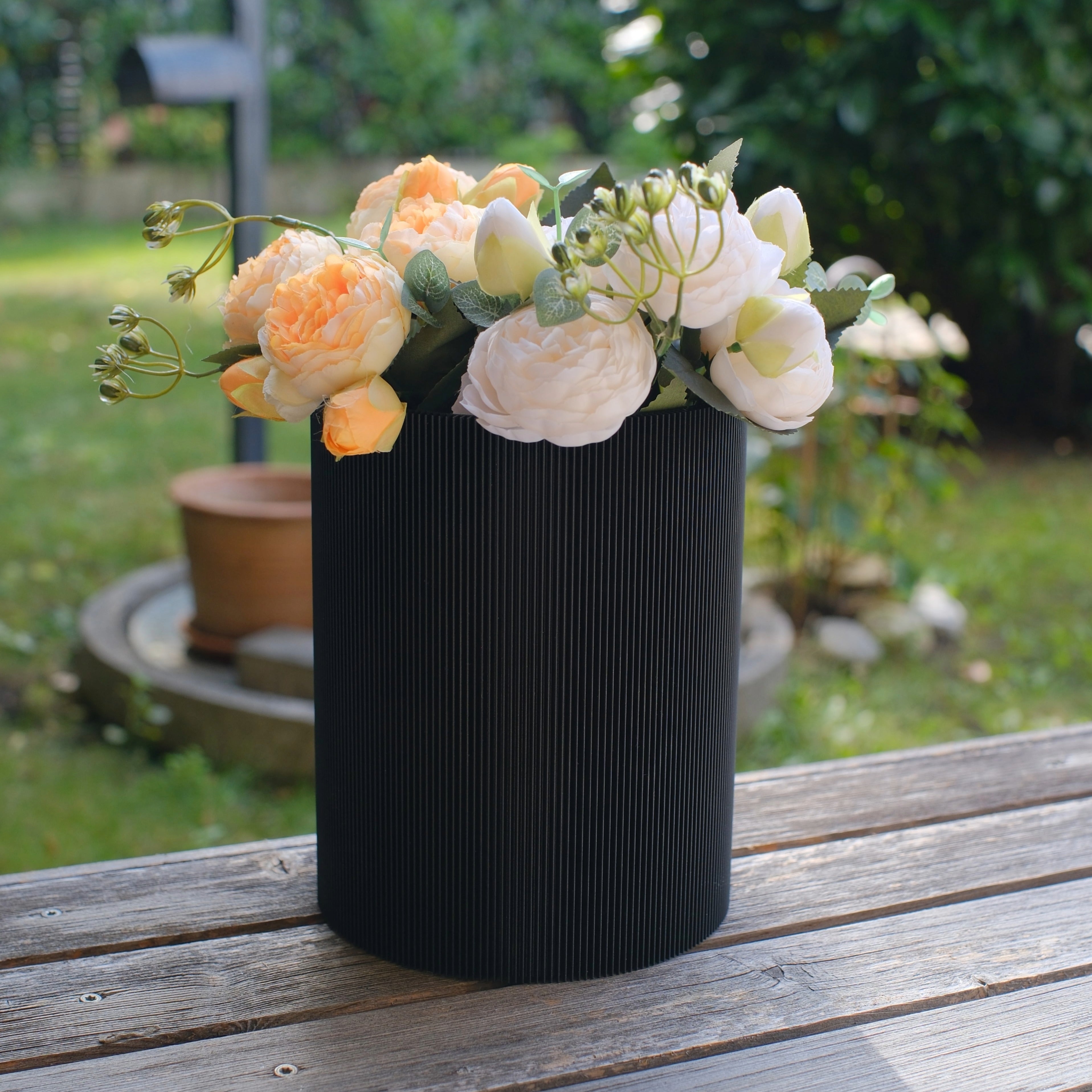Lynora Vase
